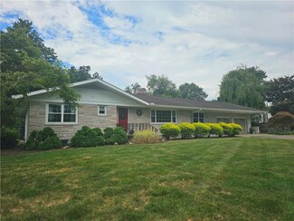 4460 Fairway Dr, Easton, PA 18045