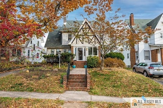 607 S 1st Ave, Highland Park, NJ 08904