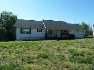 4300 Shangri la Dr, Knoxville, TN 37914