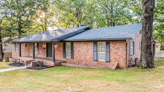 7000 Comanche Dr, North Little Rock, AR 72116