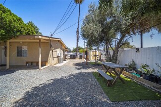 8876 Cypress Ave, Riverside, CA 92503