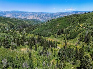 15587 E 700 S Unit 4, Huntsville, UT 84317
