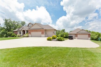 2788 Jefferson Ct NE, Swisher, IA 52338