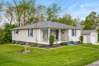 992 Cushon St, Johnstown, PA 15902