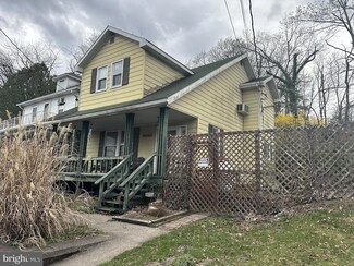311 E 4th St, Lewistown, PA 17044
