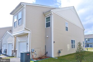 33 Rowand Way E, Clementon, NJ 08021