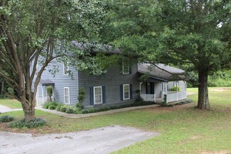 389 Peach Orchard Rd, Clinton, TN 37716