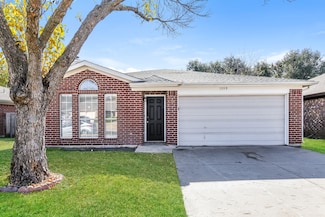 1359 Lincolnshire Way, Fort Worth, TX 76134