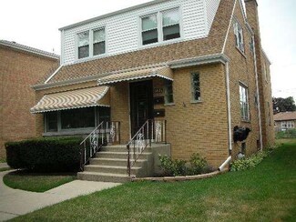 8026 N Oriole Ave, Niles, IL 60714