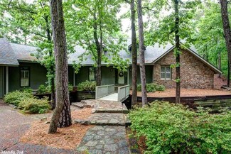 18 Pebble Beach Dr, Little Rock, AR 72212