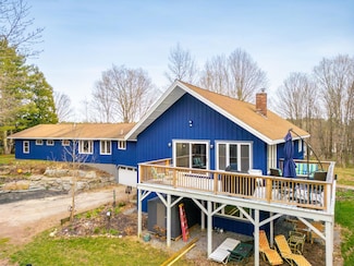 314 Meadow Rd, Topsham, ME 04086