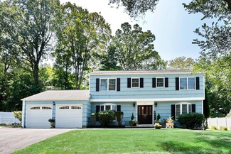 19 Yorkshire Dr, Suffern, NY 10901