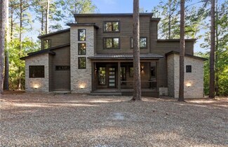 134 Bombardier Ln, Broken Bow, OK 74728