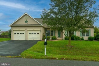 61 Le Fevre Ln, Martinsburg, WV 25404