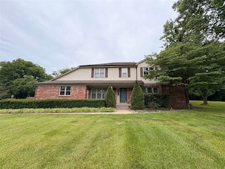 712 Drakesborough Dr, Bowling Green, KY 42103