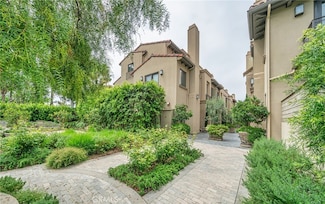 823 S Bundy Dr Unit 110, Los Angeles, CA 90049