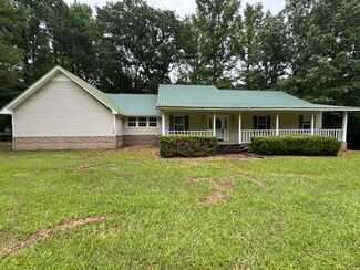 151 Bassmen Dr, Parrish, AL 35580