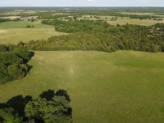 13 Crown View Dr, Prague, OK 74864