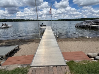 1370 Oak Beach Dr, Fairmont, MN 56031