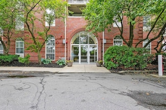 200 Captains Row Unit 208, Chelsea, MA 02150
