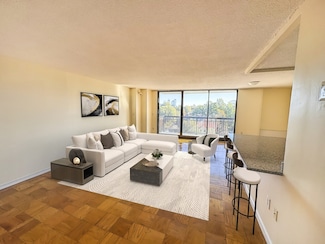 50 Longwood Ave Unit 712, Brookline, MA 02446