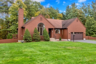 111 Cottonwood Ln, Agawam, MA 01001