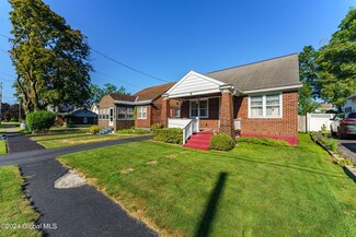 1427 Lexington Ave, Schenectady, NY 12309