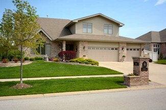 1860 Tower Hill Dr, Woodridge, IL 60517