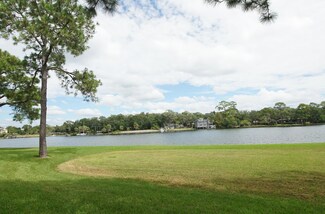 101 Old Ferry Rd Unit 28A, Shalimar, FL 32579