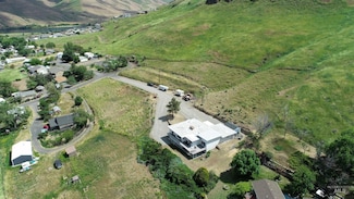 1101 5th St, Asotin, WA 99402