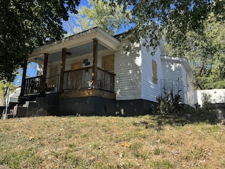 1612 Washington St W, Charleston, WV 25312