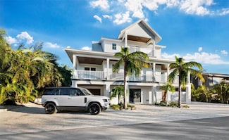 598 Lyons Ln, Longboat Key, FL 34228