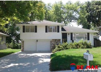 8217 Castelar St, Omaha, NE 68124
