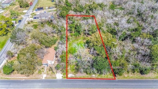 524 N Oak St, Texas City, TX 77591