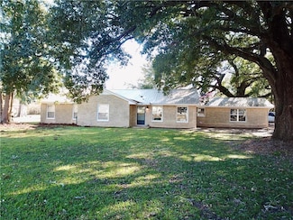 737 Saint Maurice Ln, Natchitoches, LA 71457