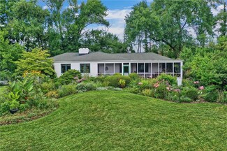 7254 Lakeside Dr, Indianapolis, IN 46278