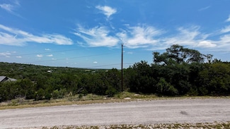 841 Rutherford, Canyon Lake, TX 78623