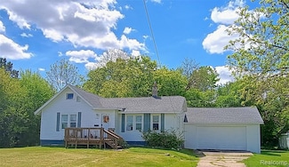 1460 S Dye Rd, Flint, MI 48532