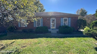 8203 Rochelle Rd, Louisville, KY 40228