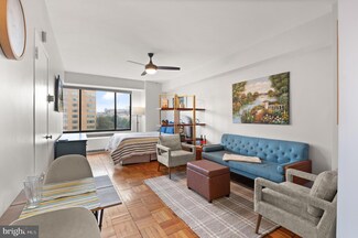 1 Scott Cir NW Unit 409, Washington, DC 20036