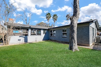 5907 Nancy Ann St, Houston, TX 77009