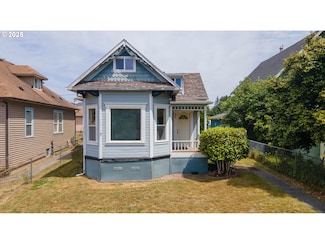 1040 W Anderson, Coosbay, OR 97420