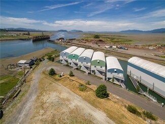 10989 Josh Green Ln Unit 4, La Conner, WA 98257