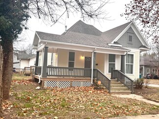 838 W Monroe Terrace, Springfield, MO 65806