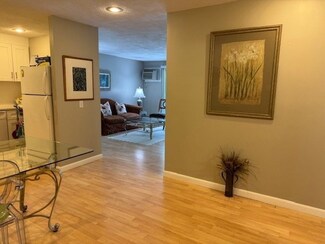 15 Davis Rd Unit B14, Acton, MA 01720