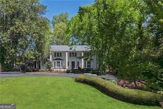 1011 W Paces Ferry Rd NW, Atlanta, GA 30327