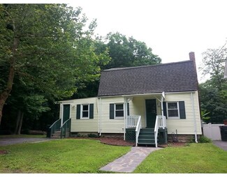 121 Sterling St, Springfield, MA 01107