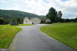 3496 Petersburg Pike, Franklin, WV 26807
