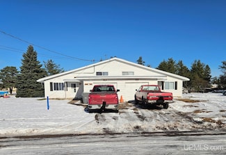 113 115 Crusader, Gwinn, MI 49841