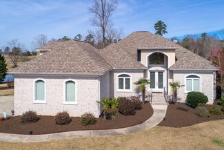 1402 Ivory Dr, Grimesland, NC 27837